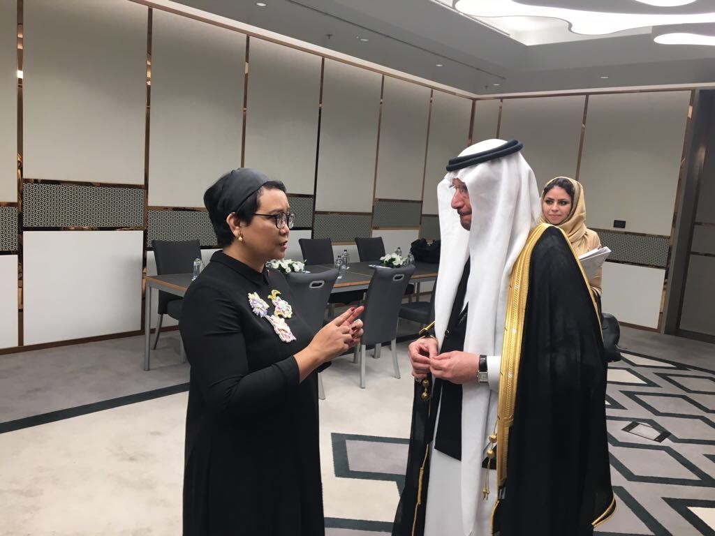 OIC Secretary General Meets Indonesias