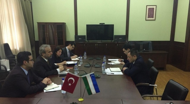 Uzbekistan CCI hosts a meeting