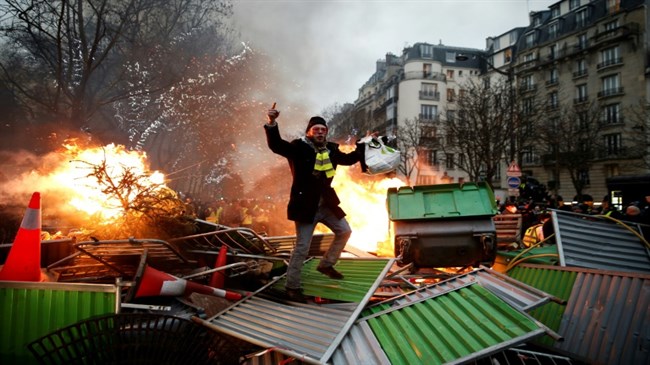 Yellow vests