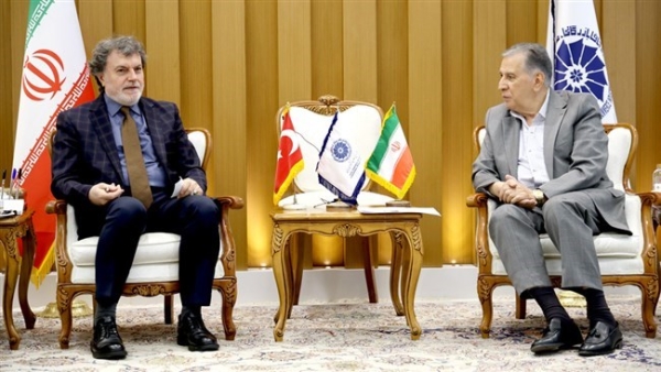 Iran, Turkey set $30 billion trade goal despite hurdles